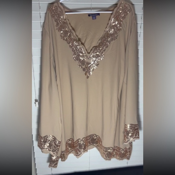 32W Roaman's Women's Plus Size Sequin
Tunic champagne color - Picture 3 of 12